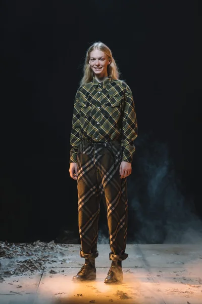 Look 48